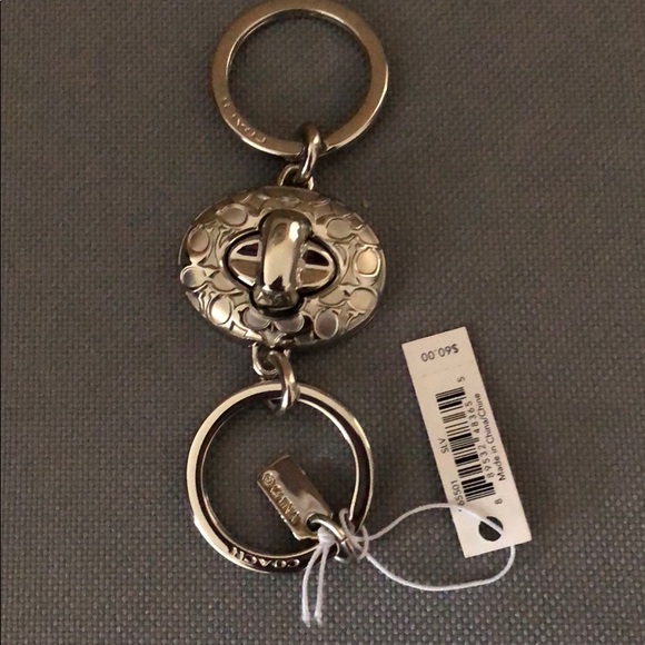 Coach keychain- silver- brand new. - Picture 1 of 7